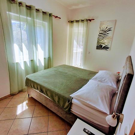 Apartmani Marta Marina Eksteriør billede