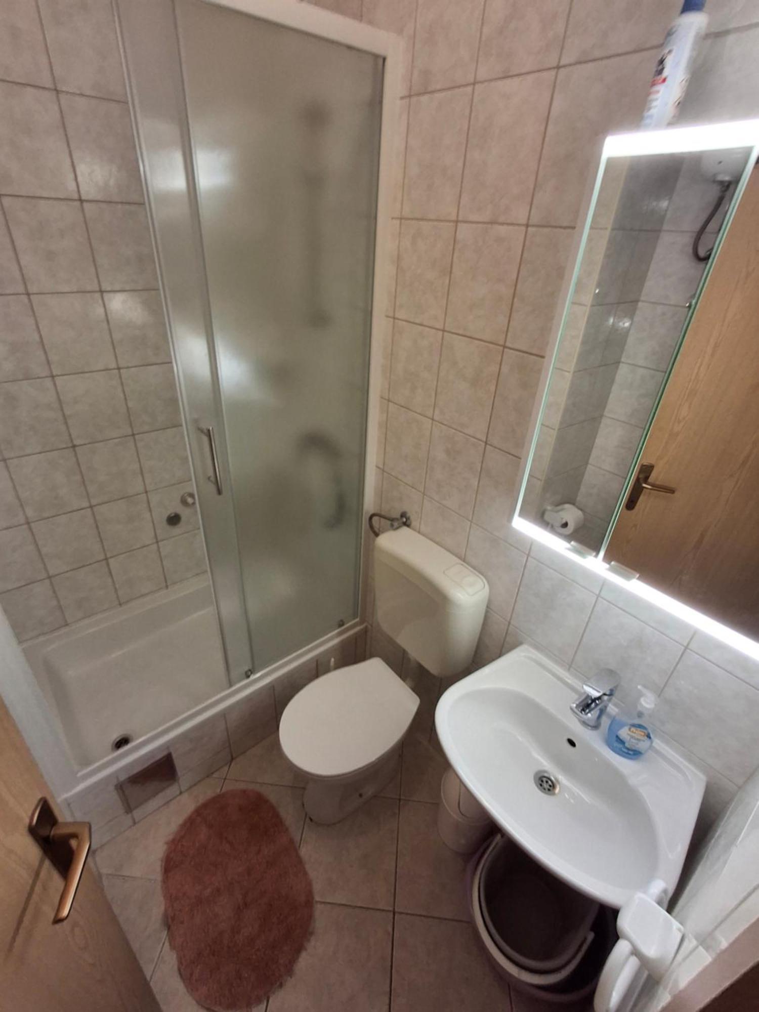 Apartmani Marta Marina Eksteriør billede